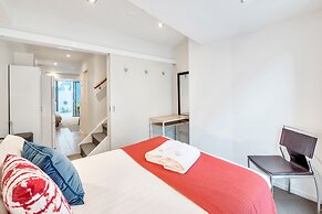 Chic 3 Bedroom City Central with Parking