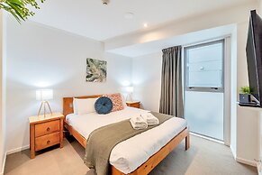 Chic 3 Bedroom City Central with Parking