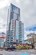 Amazing Harbour, Skytower & Rangitoto Views