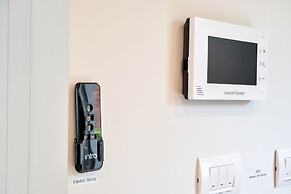 Elegant and Stylish Retreat in Epsom