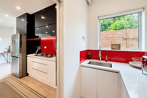 Elegant and Stylish Retreat in Epsom