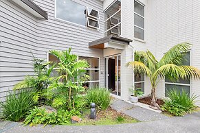 Elegant and Stylish Retreat in Epsom