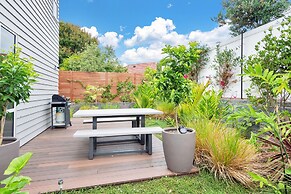 Elegant and Stylish Retreat in Epsom