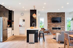 Elegant and Stylish Retreat in Epsom