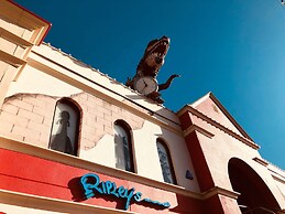 Kensington Suite Sasco Apartments