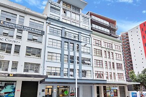 Compact & Budget City Apartment with Air-con