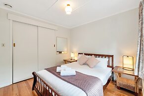 3 Bedroom In Onehunga w Parking - Wifi - Netflix