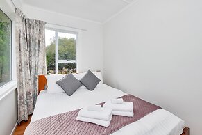 3 Bedroom In Onehunga w Parking - Wifi - Netflix