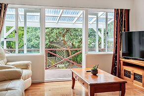 3 Bedroom In Onehunga w Parking - Wifi - Netflix