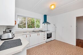 3 Bedroom In Onehunga w Parking - Wifi - Netflix