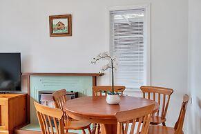 3 Bedroom In Onehunga w Parking - Wifi - Netflix