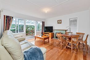 3 Bedroom In Onehunga w Parking - Wifi - Netflix