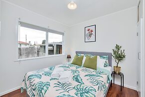 Spacious 3 Bedroom Near Middlemore