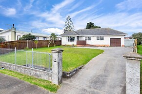 Spacious 3 Bedroom Near Middlemore