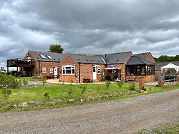 Quaint 4 Bed Barn Conversion Barnhouse Starshinezz