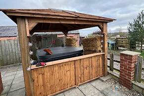 Starshinezzz - Large Farmhouse County Durham
