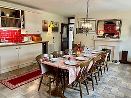 Quaint 4 Bed Barn Conversion Barnhouse Starshinezz