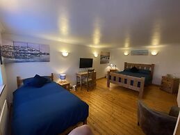 Quaint 4 Bed Barn Conversion Barnhouse Starshinezz