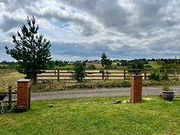 Quaint 4 Bed Barn Conversion Barnhouse Starshinezz