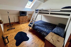 Starshinezzz - Large Farmhouse County Durham