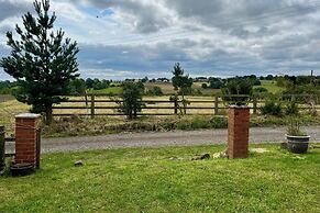 Starshinezzz - Large Farmhouse County Durham