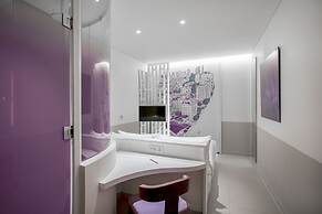 Wink Hotel Saigon Centre