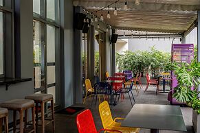 Wink Saigon Centre, Unscripted by Hyatt - 24 Hours stay
