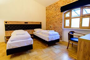 Lord Jack Apartments