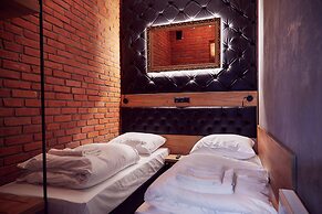 Lord Jack Apartments