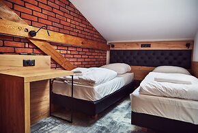 Lord Jack Apartments