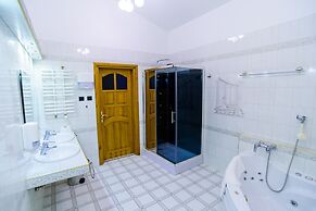 Lord Jack Apartments