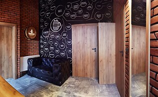 Lord Jack Apartments