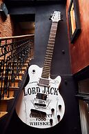 Lord Jack Apartments