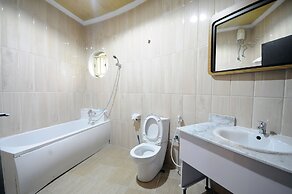 Honeyland Beach Resort