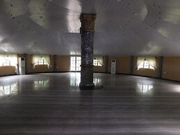 Honeyland Beach Resort