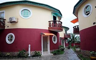 Honeyland Beach Resort