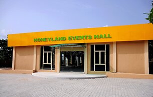 Honeyland Beach Resort