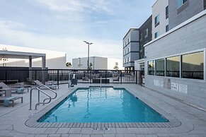 Fairfield Inn & Suites by Marriott Anaheim Los Alamitos