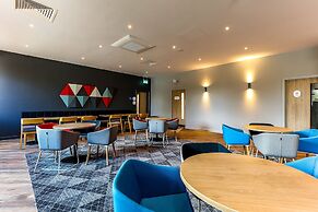 Holiday Inn Express Bicester by IHG