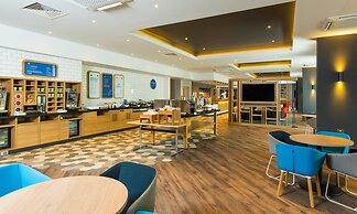 Holiday Inn Express Bicester by IHG