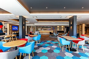 Holiday Inn Express Bicester by IHG