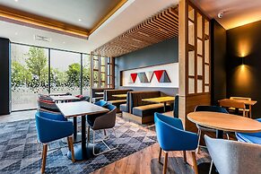 Holiday Inn Express Bicester by IHG