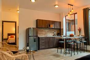 Toucan Platinum Suites Aparthotel