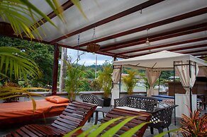 Toucan Platinum Suites Aparthotel