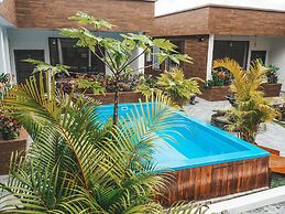 Toucan Platinum Suites Aparthotel