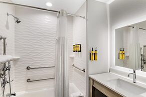 Best Western Plus Mid County