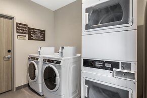 Best Western Plus Mid County