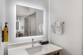 Best Western Plus Mid County