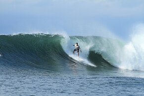 Punta Mango Surf & Beachfront Resort