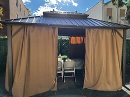 Cozy, Classy Duplex near NYC